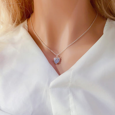 Women's Fashion Casual Heart-shaped Zircon Pendant Necklace