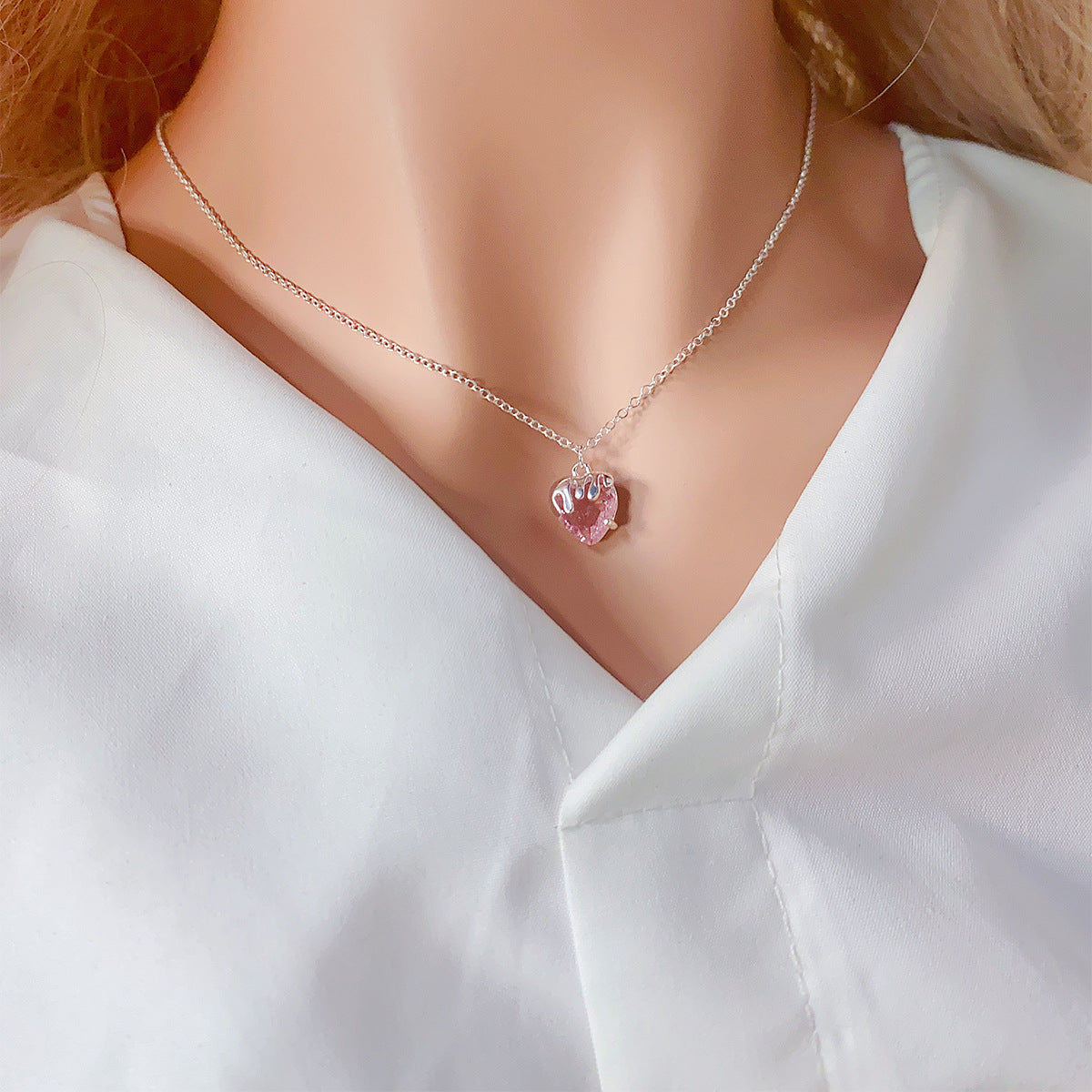 Women's Fashion Casual Heart-shaped Zircon Pendant Necklace